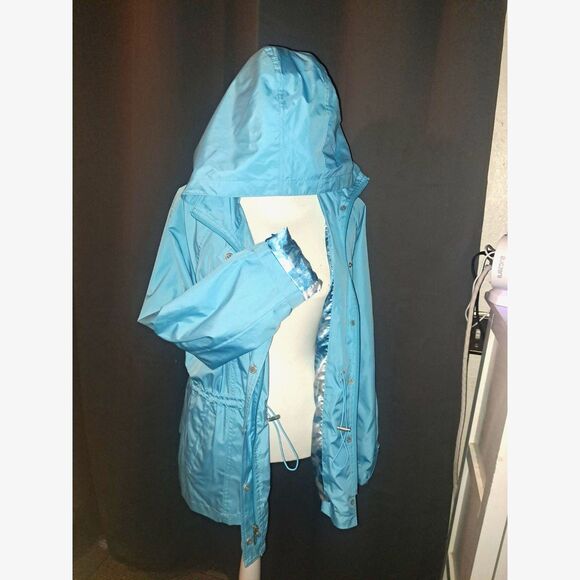 NWOT Dennis Basso Raincoat Medium Teal Blue Zipper & Snaps Removeable Hood - Picture 1 of 8